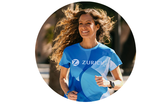 chica corriendo con camiseta Zurich